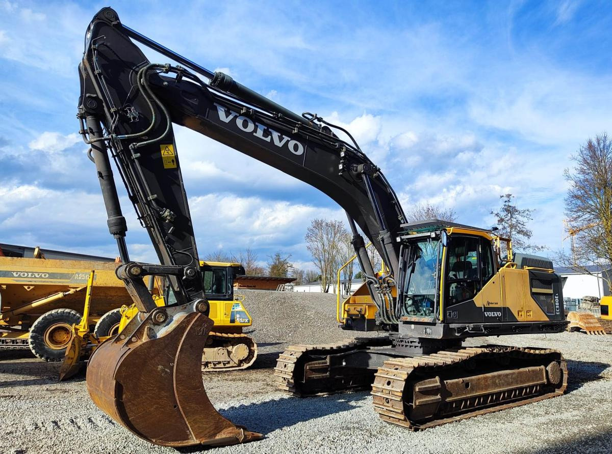 Volvo EC380EL - Гусеничный экскаватор: фото 2 Volvo EC380EL - Гусеничный экскаватор: фото 2