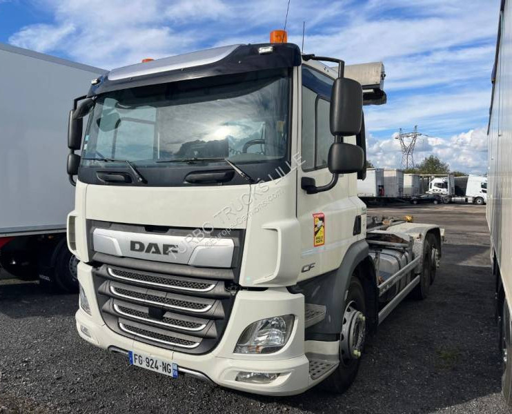 DAF CF 450 - Крюковой мультилифт: фото 1 DAF CF 450 - Крюковой мультилифт: фото 1