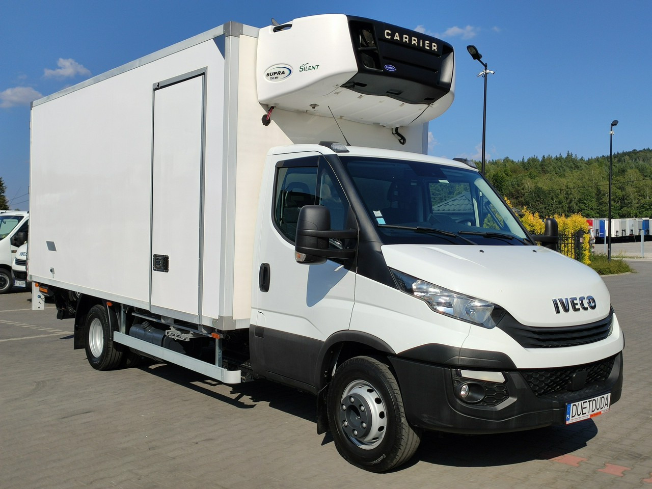 Iveco Daily 70C18 Mroźnia Ściana Grodziowa Podwójny Parownik - Фургон-рефрижератор: фото 1 Iveco Daily 70C18 Mroźnia Ściana Grodziowa Podwójny Parownik - Фургон-рефрижератор: фото 1