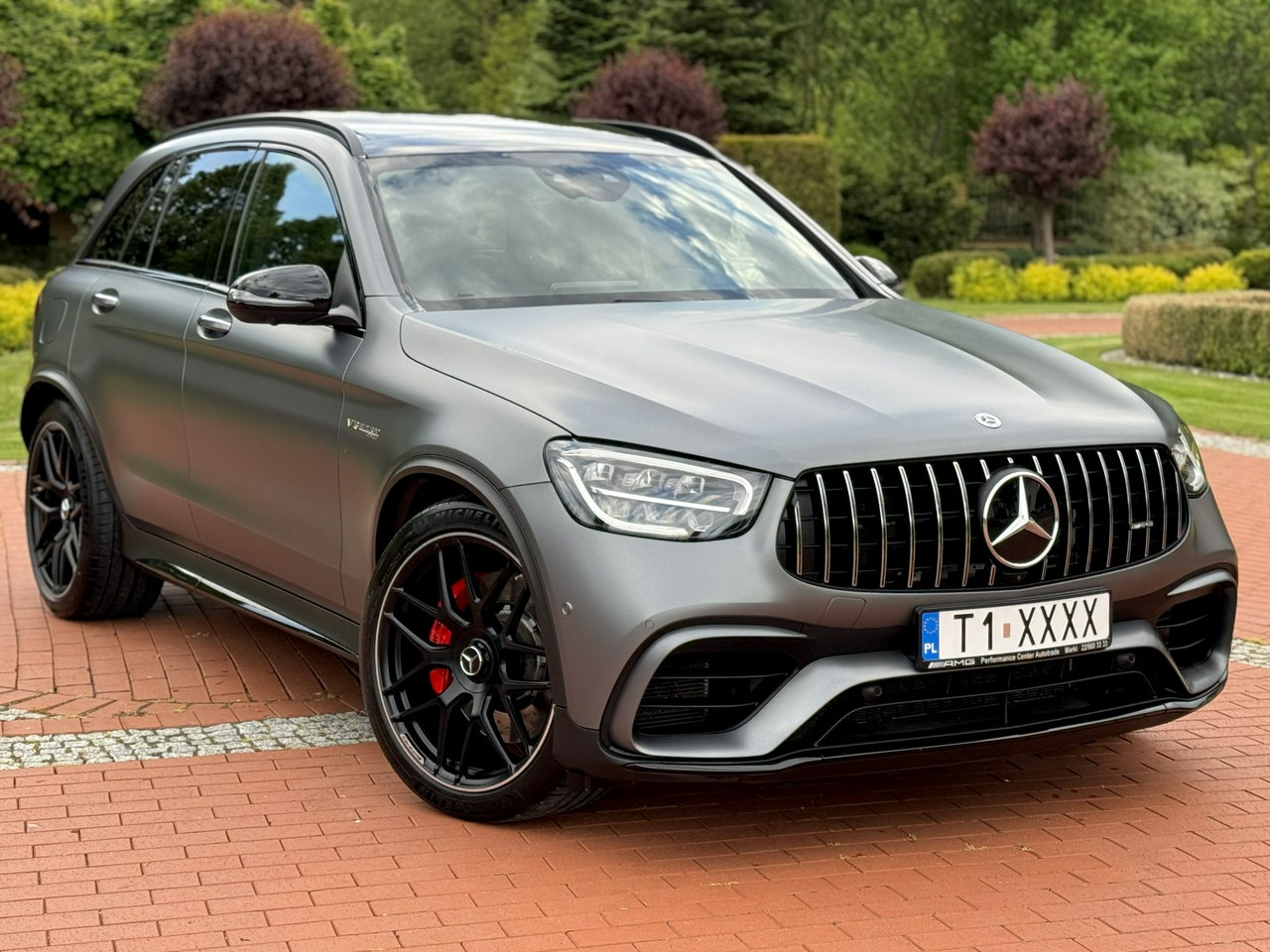 Mercedes GLC 63 AMG - Внедорожник: фото 2 Mercedes GLC 63 AMG - Внедорожник: фото 2