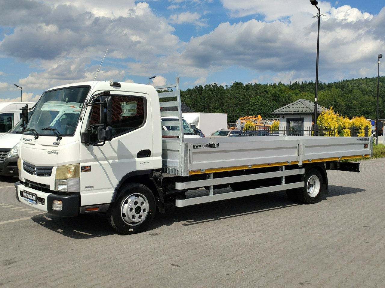 Mitsubishi Canter 7C18 3.0/150 KM Skrzyniowy Automat Klima - Грузовик бортовой/ Платформа: фото 1 Mitsubishi Canter 7C18 3.0/150 KM Skrzyniowy Automat Klima - Грузовик бортовой/ Платформа: фото 1