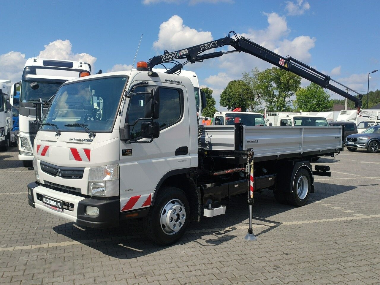 Самосвал, Автоманипулятор Mitsubishi Canter Fuso 9C18 3.0/180KM HDS FASSI F30 Wywrotka 3-stronna: фото 1