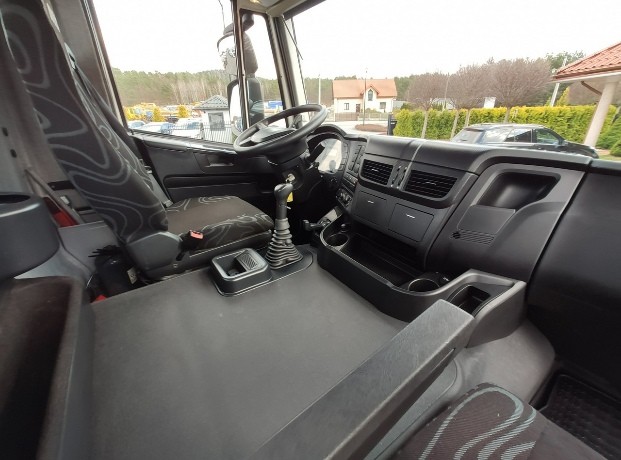 Iveco Trakerr 26.410 6x4 Manual Mały Przebieg tylko-46000km в лизинг Iveco Trakerr 26.410 6x4 Manual Mały Przebieg tylko-46000km: фото 30