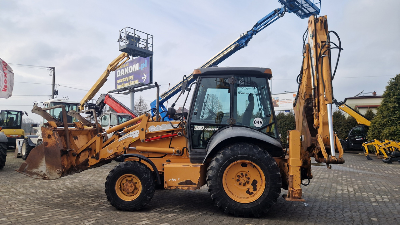 CASE 580 SR - Экскаватор-погрузчик: фото 1