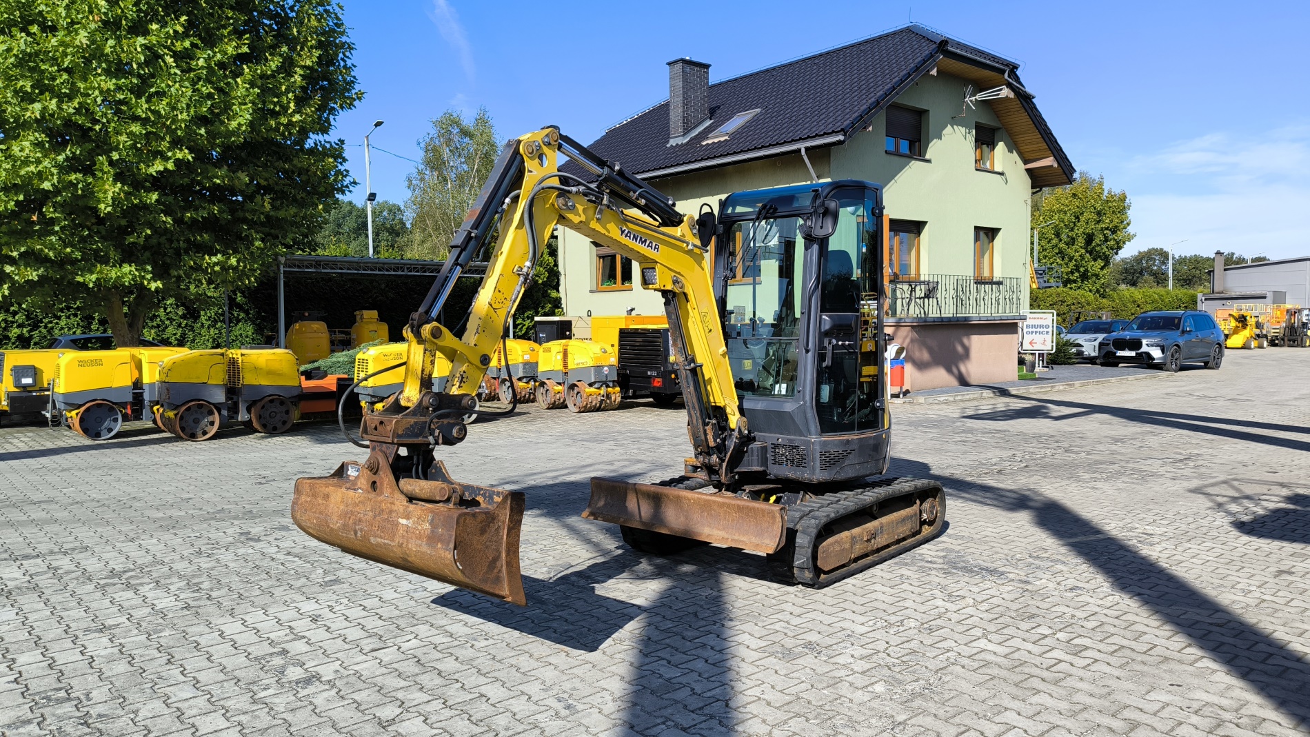 YANMAR ViO 25 - 4 - Мини-экскаватор: фото 1