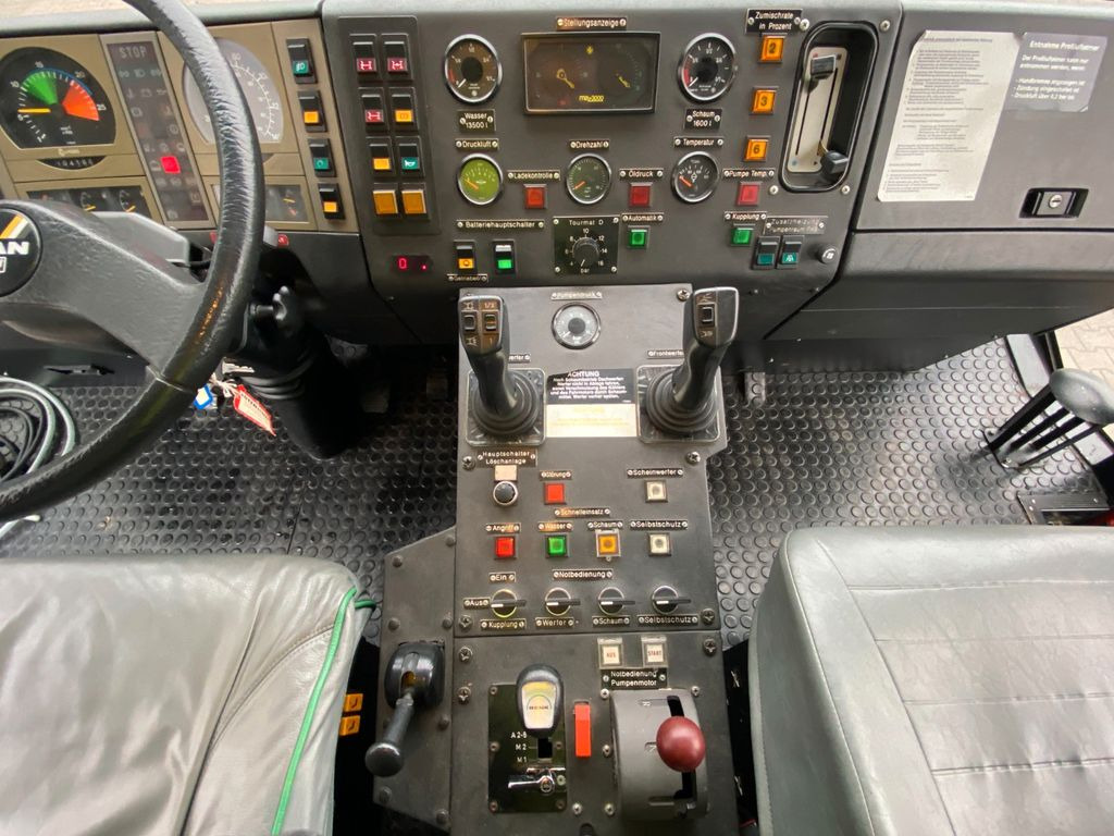 MAN 38.000 VFAEG 8x8 Flugfeldlöschfahrzeug | Ziegler  в лизинг MAN 38.000 VFAEG 8x8 Flugfeldlöschfahrzeug | Ziegler: фото 17