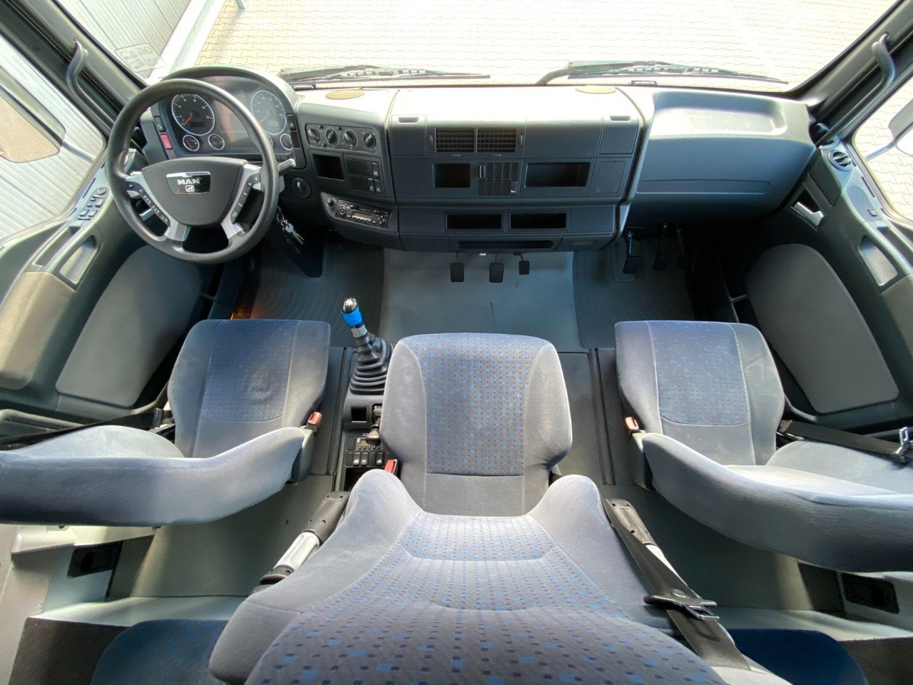 Грузовик-контейнеровоз/ Сменный кузов MAN TGA 18.350 LL Fahrschule*Driving school*5 Sitze MAN TGA 18.350 LL Fahrschule*Driving school*5 Sitze: фото 14