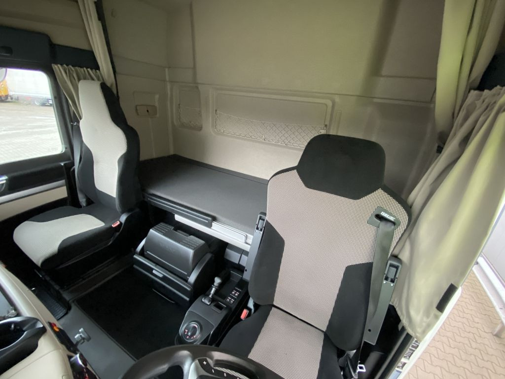 MAN TGX 26.500 6x2-4 LL | HMF 2110-Kran*XLX*Navi*AHK  в лизинг MAN TGX 26.500 6x2-4 LL | HMF 2110-Kran*XLX*Navi*AHK: фото 13