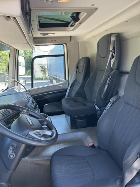 DAF CF 340 - Грузовик с закрытым кузовом: фото 5 DAF CF 340 - Грузовик с закрытым кузовом: фото 5