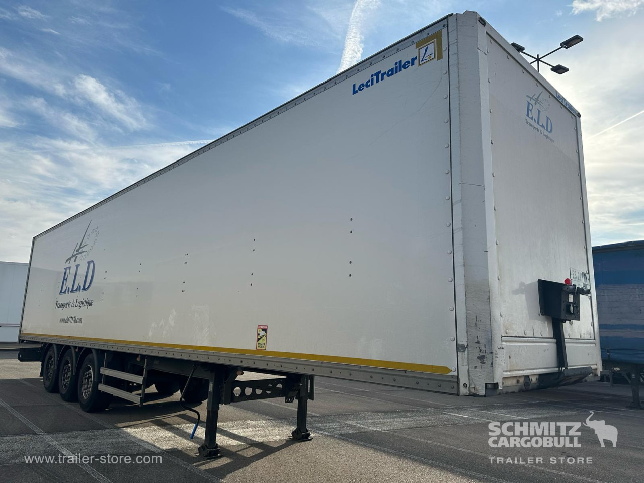 LECI TRAILER Dryfreight Standard Roller shutter door - Полуприцеп-фургон: фото 1 LECI TRAILER Dryfreight Standard Roller shutter door - Полуприцеп-фургон: фото 1