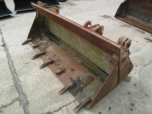 O&K L 6  - Ковш для погрузчика: фото 1