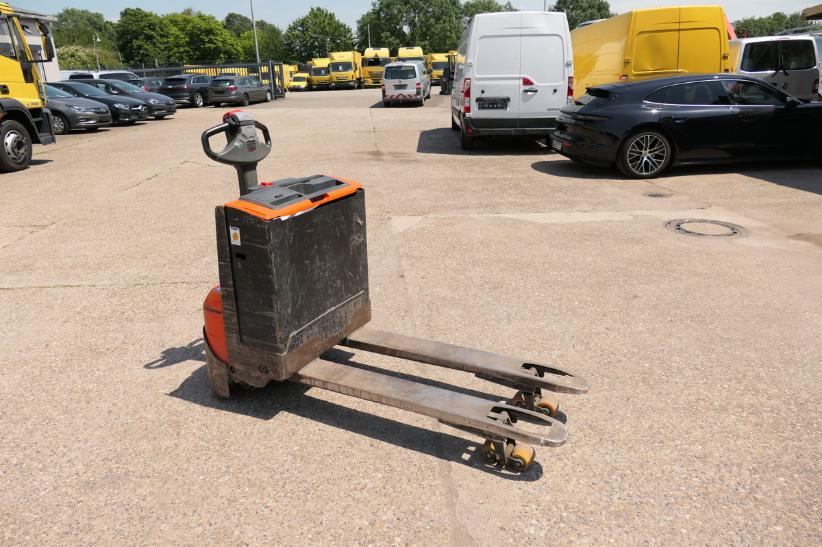 BT LWE 160 Batterie 26/2020 - Тележка: фото 1 BT LWE 160 Batterie 26/2020 - Тележка: фото 1