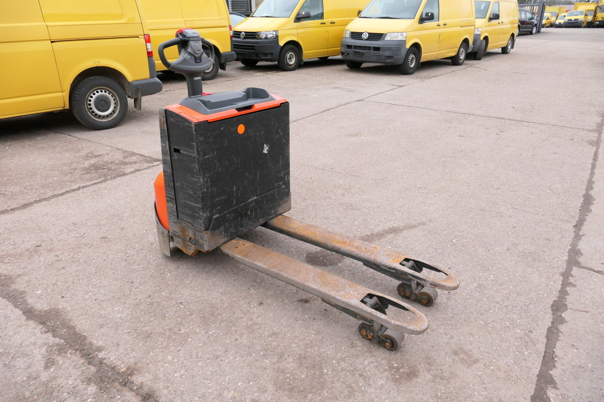 BT LWE 160 - Тележка: фото 1 BT LWE 160 - Тележка: фото 1