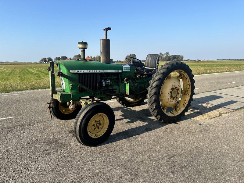 John Deere 1120 - Трактор: фото 1 John Deere 1120 - Трактор: фото 1