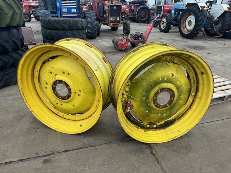 John Deere DW15LX38 - Колесный диск: фото 1