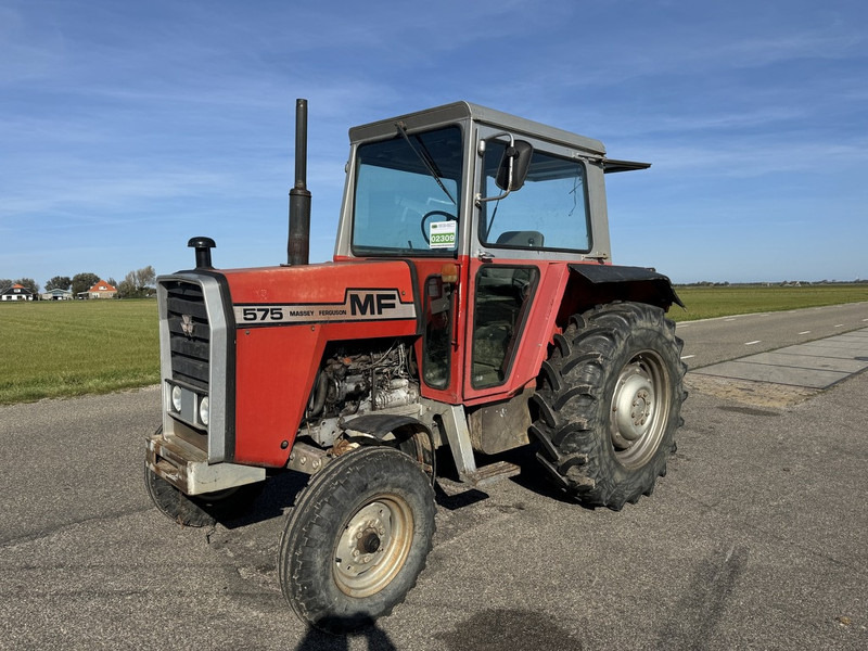 Massey Ferguson 575 - Трактор: фото 1 Massey Ferguson 575 - Трактор: фото 1