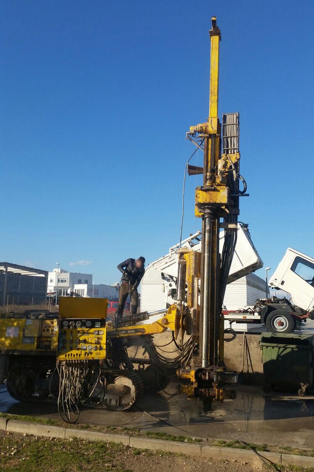 Atlas Copco Mustang 5-P4 - Сваебойная установка: фото 1 Atlas Copco Mustang 5-P4 - Сваебойная установка: фото 1