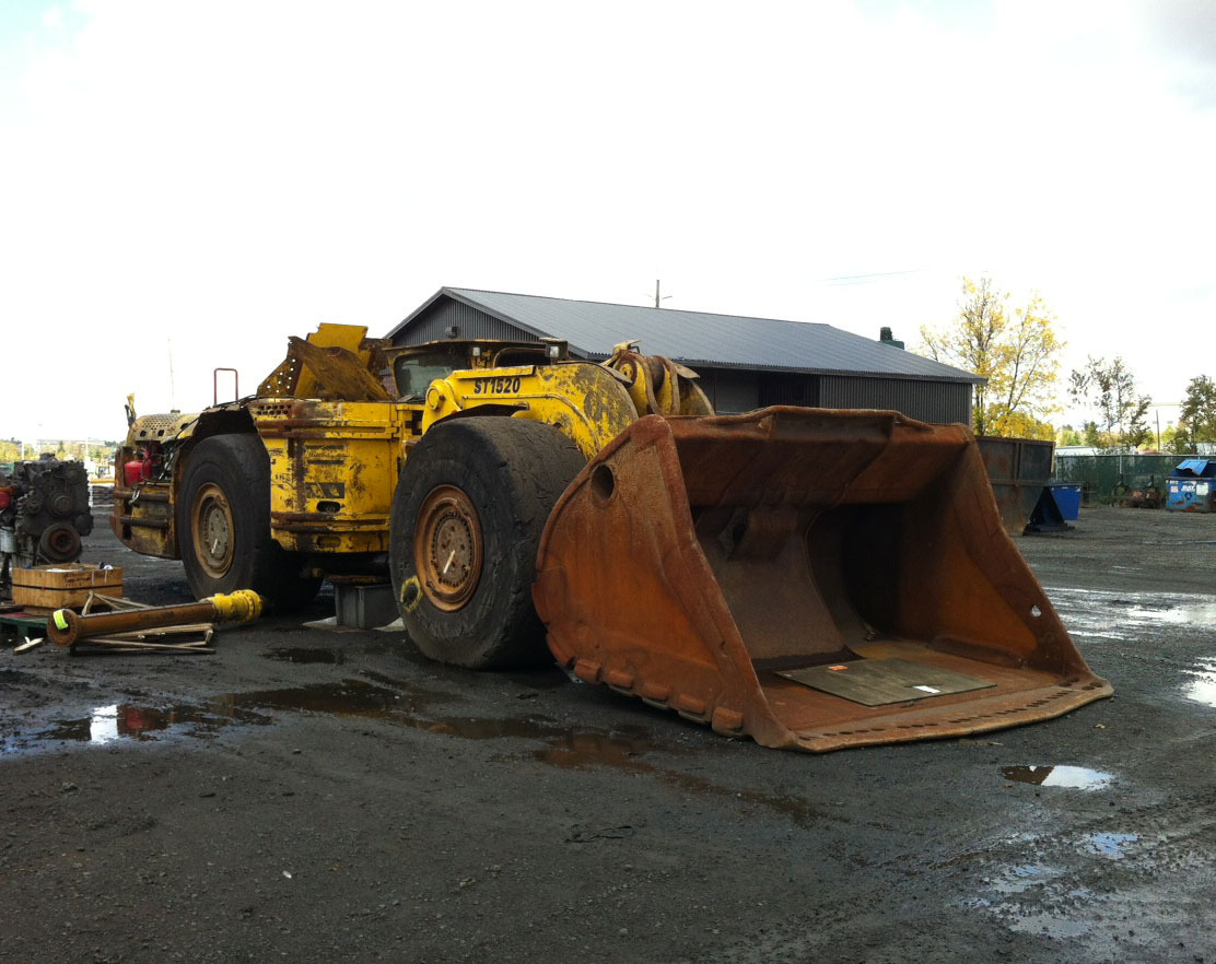 Atlas Copco ST1520 - Горнодобывающая техника: фото 1 Atlas Copco ST1520 - Горнодобывающая техника: фото 1