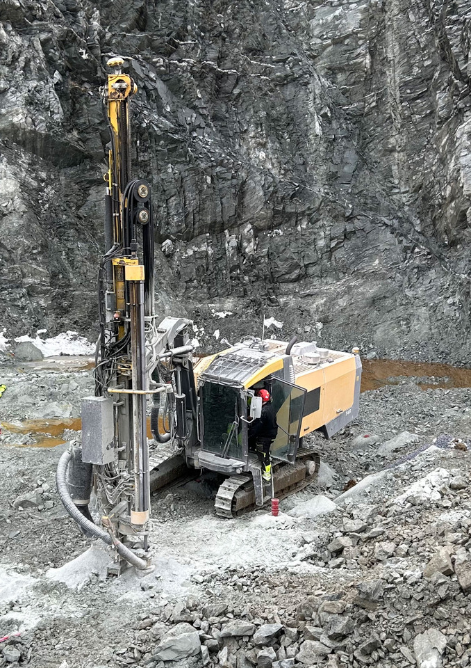 Atlas Copco SmartROC T45 - Буровая машина: фото 1 Atlas Copco SmartROC T45 - Буровая машина: фото 1