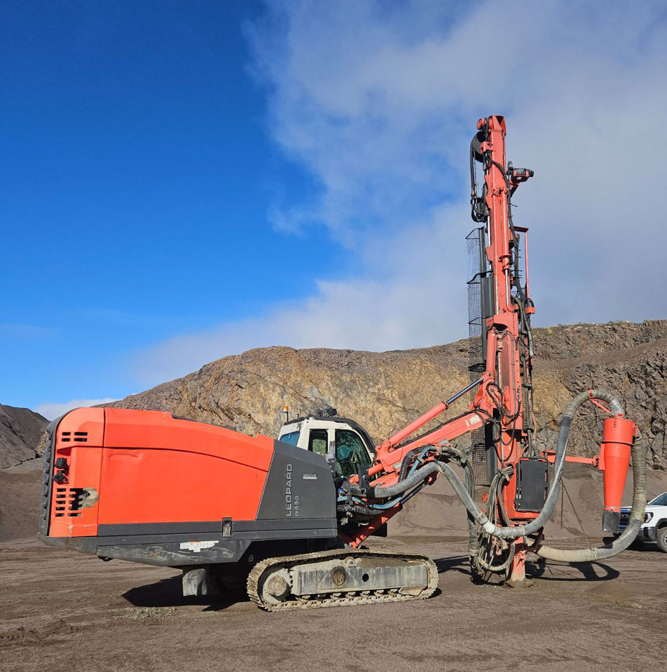 Буровая машина Sandvik DI550: фото 1