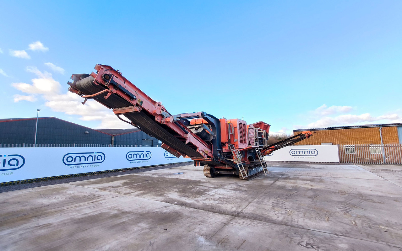 Terex Finlay J-1170 - Щековая дробилка: фото 2 Terex Finlay J-1170 - Щековая дробилка: фото 2