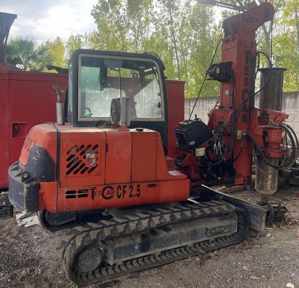 Tescar CF2.5A - Сваебойная установка: фото 1 Tescar CF2.5A - Сваебойная установка: фото 1