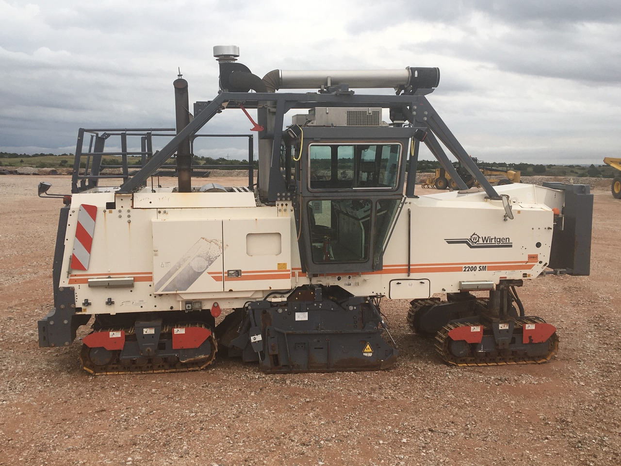 Wirtgen 2200 SM - Дорожная фреза: фото 1 Wirtgen 2200 SM - Дорожная фреза: фото 1