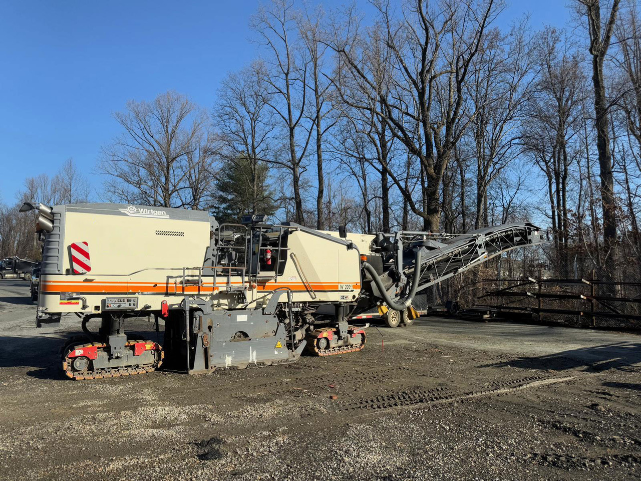 Wirtgen W 200 I - Дорожная фреза: фото 1 Wirtgen W 200 I - Дорожная фреза: фото 1