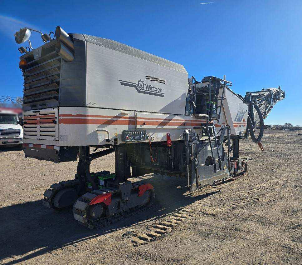 Wirtgen W 210 i - Дорожная фреза: фото 1 Wirtgen W 210 i - Дорожная фреза: фото 1