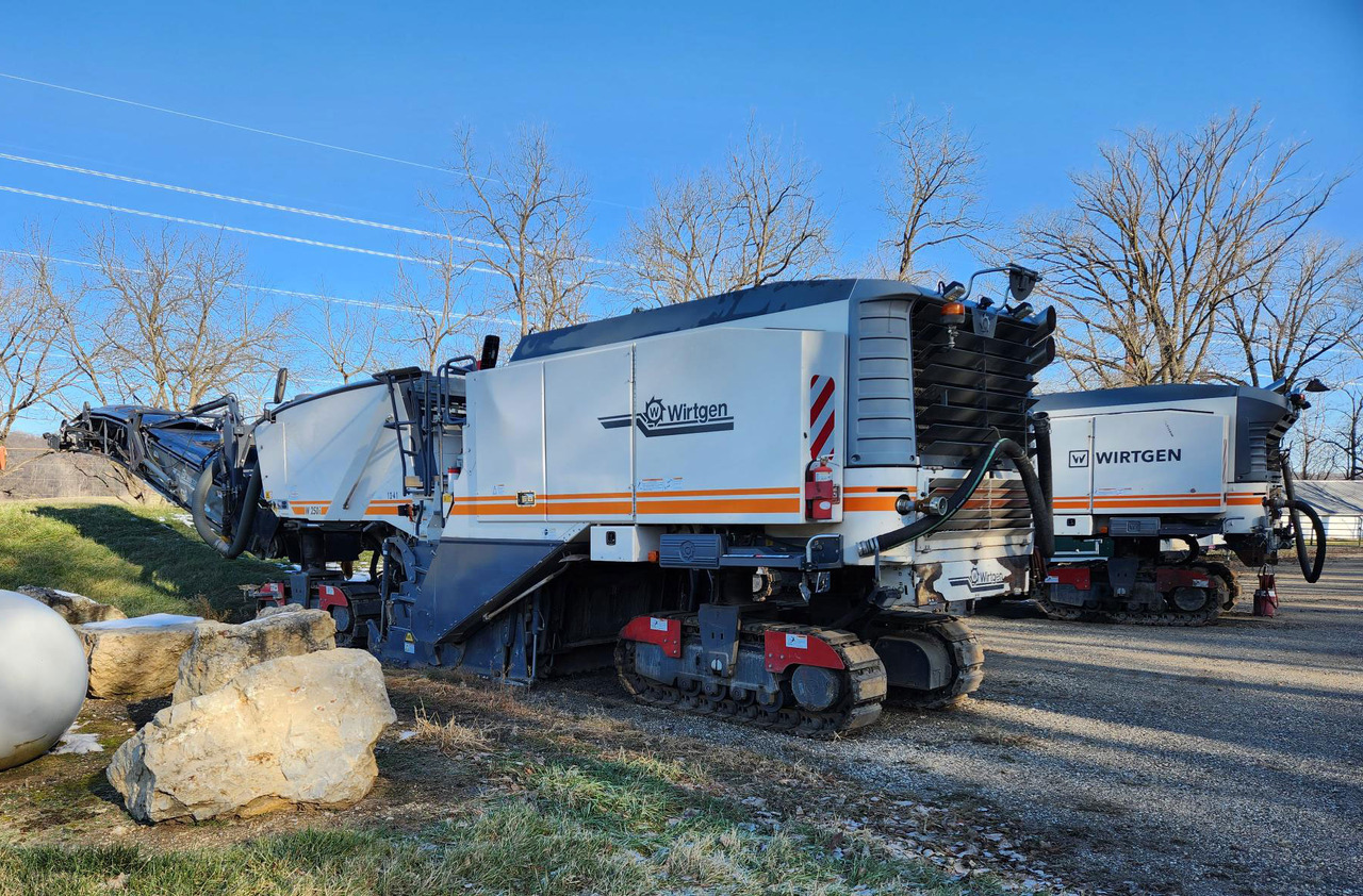 Wirtgen W 250 I - Дорожная фреза: фото 3 Wirtgen W 250 I - Дорожная фреза: фото 3