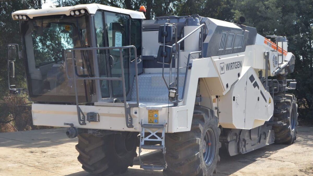 Wirtgen WR 250 I - Стабилизатор грунта: фото 1 Wirtgen WR 250 I - Стабилизатор грунта: фото 1