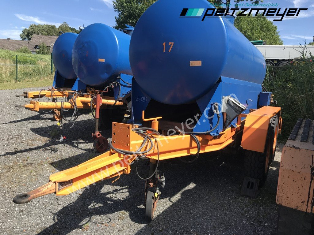 BATHE TANDEMANHÄNGER Bitum / Teerkocher 3,5 m³ Hatz DIesel 1 D 81 C - Гудронатор: фото 4 BATHE TANDEMANHÄNGER Bitum / Teerkocher 3,5 m³ Hatz DIesel 1 D 81 C - Гудронатор: фото 4