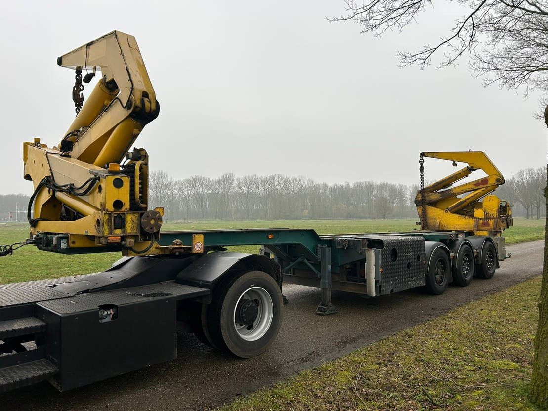 Hammar Sideloader 195 HC / power pack diesel / 20ft - 2 x 20 ft - 40 - 40 HC Con - Полуприцеп-контейнеровоз/ Сменный кузов: фото 1 Hammar Sideloader 195 HC / power pack diesel / 20ft - 2 x 20 ft - 40 - 40 HC Con - Полуприцеп-контейнеровоз/ Сменный кузов: фото 1