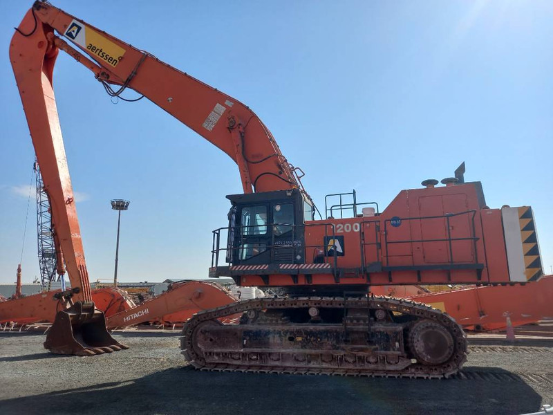 Hitachi EX1200-6 (LongReach 28m - Abu Dhabi) - Экскаватор: фото 1