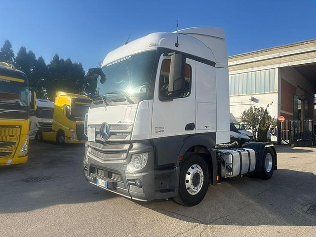 Mercedes-Benz Actros 1845 - Тягач: фото 1 Mercedes-Benz Actros 1845 - Тягач: фото 1