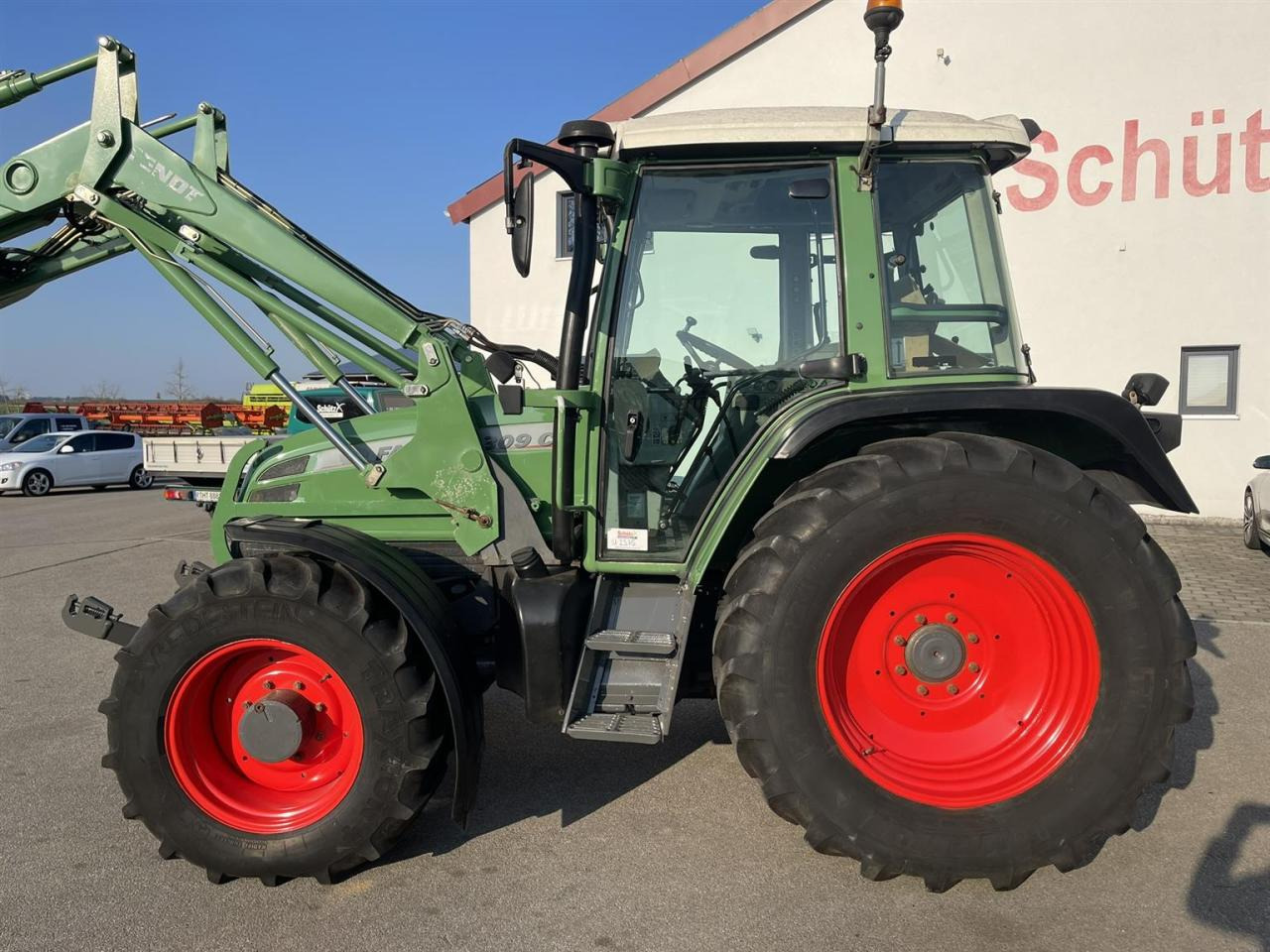 Fendt 309 Ci mit Frontlader, FKH, DL, Klima, 8250Bh - Трактор: фото 3 Fendt 309 Ci mit Frontlader, FKH, DL, Klima, 8250Bh - Трактор: фото 3