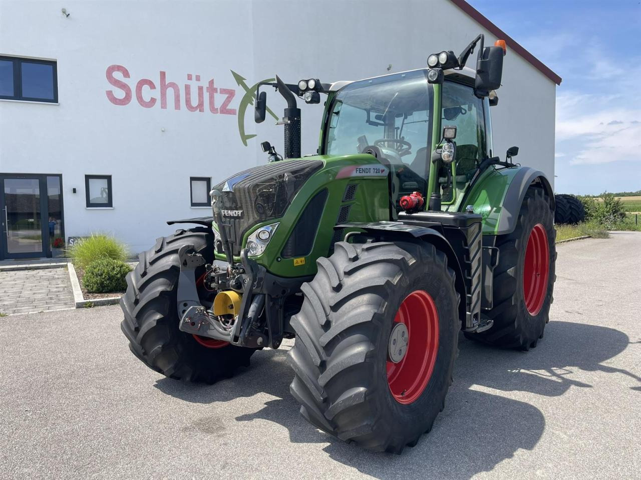 Fendt Vario 720 Profi Plus S4 - Трактор: фото 1 Fendt Vario 720 Profi Plus S4 - Трактор: фото 1