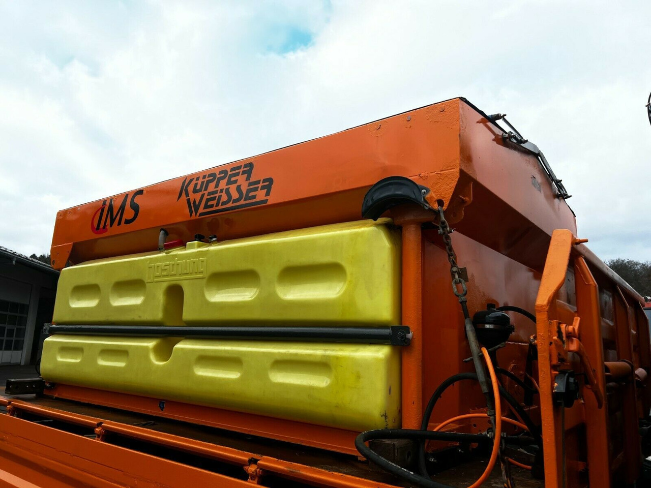 Küpper Weisser E 29040 HFA Salzstreuer Winterdie Küpper Weisser E 29040 HFA Salzstreuer Winterdie - Разбрасыватель песка/ Соли для Коммунальной и специальной техники: фото 5 Küpper Weisser E 29040 HFA Salzstreuer Winterdie Küpper Weisser E 29040 HFA Salzstreuer Winterdie - Разбрасыватель песка/ Соли для Коммунальной и специальной техники: фото 5