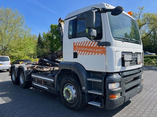 MAN TGA 26.360 TGA 26.360 6x4 Steelspring - Грузовик-контейнеровоз/ Сменный кузов: фото 1 MAN TGA 26.360 TGA 26.360 6x4 Steelspring - Грузовик-контейнеровоз/ Сменный кузов: фото 1