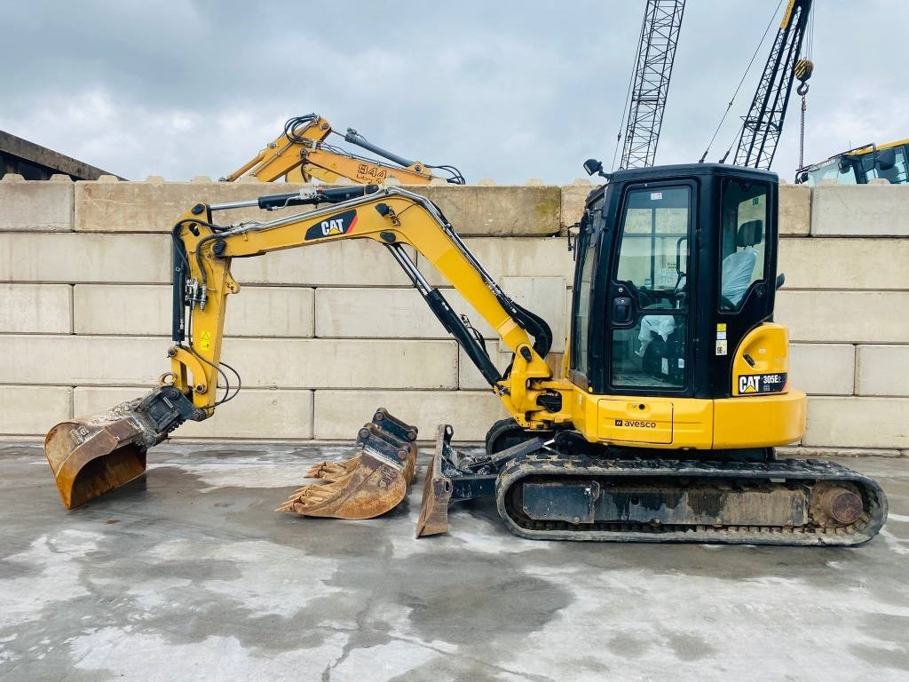 CAT 305 E CR - Гусеничный экскаватор: фото 1 CAT 305 E CR - Гусеничный экскаватор: фото 1