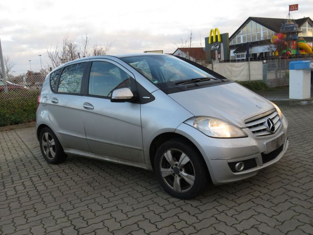 Mercedes-Benz A-Klasse 200 Avantgarde PKW - Грузовик: фото 2 Mercedes-Benz A-Klasse 200 Avantgarde PKW - Грузовик: фото 2