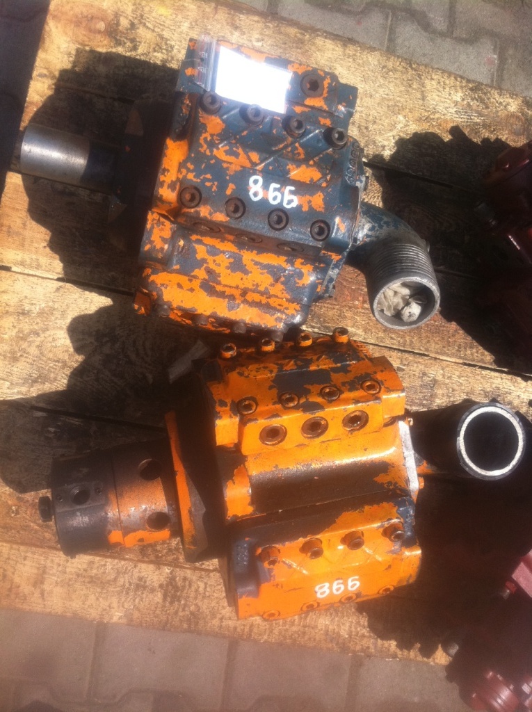POCLAIN HYDRAULICS 4H12FOR17472 00943543 - Гидравлический насос для Строительной техники: фото 1 POCLAIN HYDRAULICS 4H12FOR17472 00943543 - Гидравлический насос для Строительной техники: фото 1
