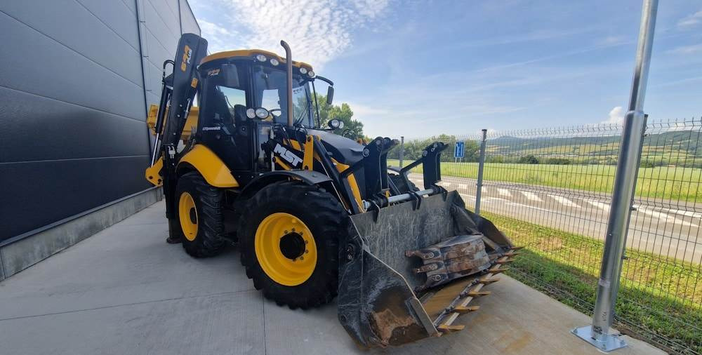 MST M644 PLUS - Экскаватор-погрузчик: фото 1