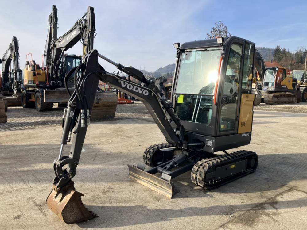 Volvo EC18E Electric - Мини-экскаватор: фото 4 Volvo EC18E Electric - Мини-экскаватор: фото 4