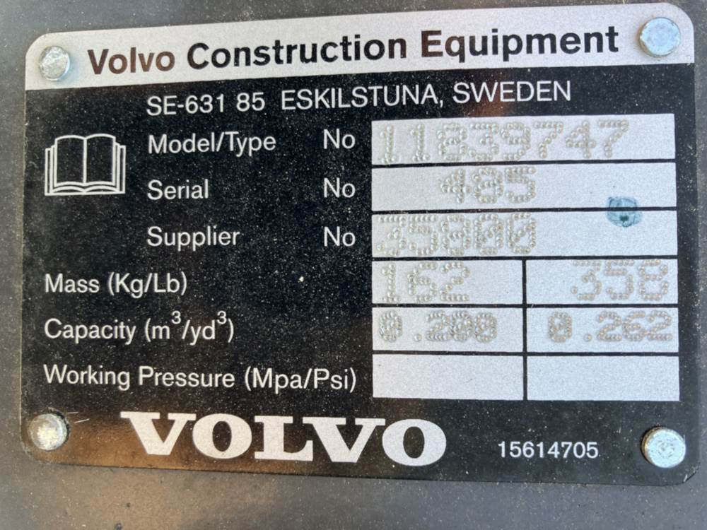 Volvo Tieflöffel mit Zähnen - Festanbau - Экскаватор-погрузчик: фото 4 Volvo Tieflöffel mit Zähnen - Festanbau - Экскаватор-погрузчик: фото 4