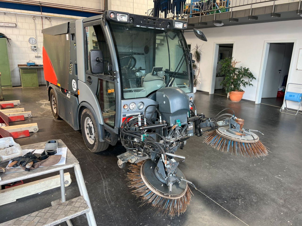 Hako Citymaster CM 2200 Kehrmaschine 2 m³ - Подметально-уборочная машина: фото 3 Hako Citymaster CM 2200 Kehrmaschine 2 m³ - Подметально-уборочная машина: фото 3