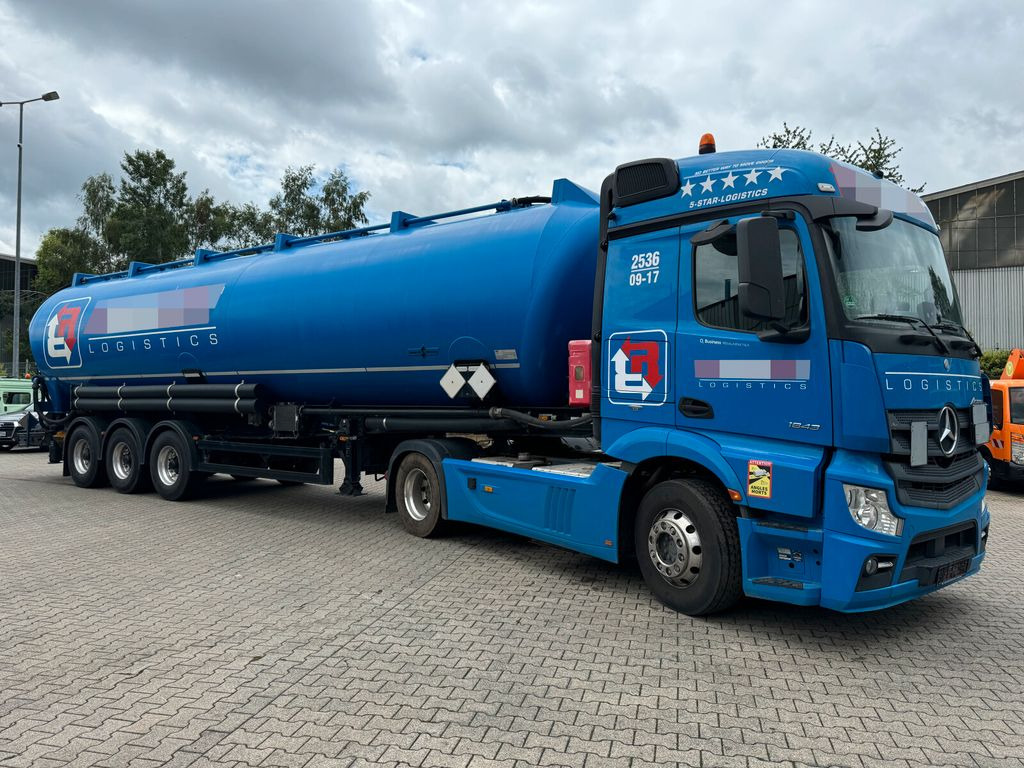 Тягач Mercedes-Benz ACTROS 1843 LS 4x2 SZM ADR mit Silo Kompressor: фото 1 Тягач Mercedes-Benz ACTROS 1843 LS 4x2 SZM ADR mit Silo Kompressor: фото 1