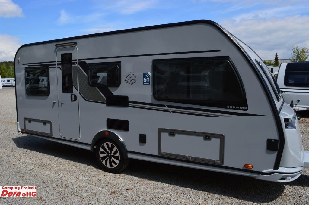 Knaus Südwind 500 EU 60 YEARS 2xServiceklappen - Прицеп дача: фото 1 Knaus Südwind 500 EU 60 YEARS 2xServiceklappen - Прицеп дача: фото 1