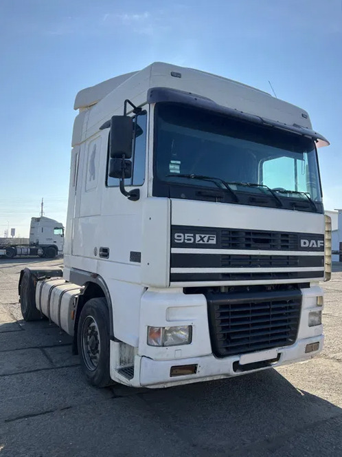DAF XF 95.430 - Тягач: фото 1 DAF XF 95.430 - Тягач: фото 1