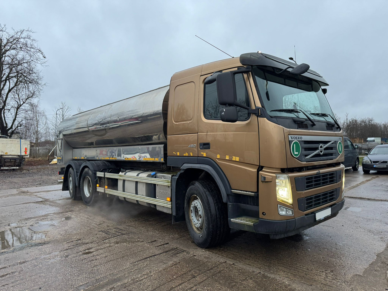VOLVO FM450 - Грузовик-цистерна: фото 1 VOLVO FM450 - Грузовик-цистерна: фото 1